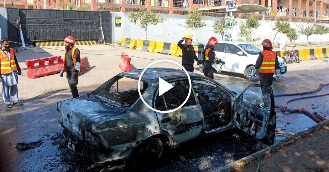 Deadly Blast in Pakistan Outside Courthouse