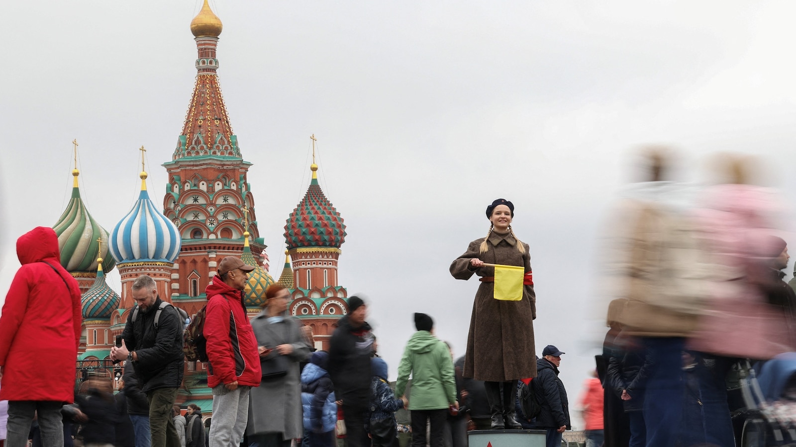 Kremlin, describing 'information frenzy,' declines to detail Moscow's view Ukraine negotiations