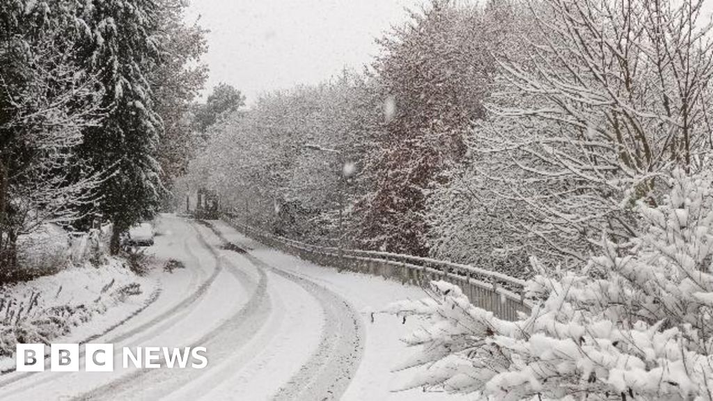 Travel warning as snow and ice move in across much of Scotland
