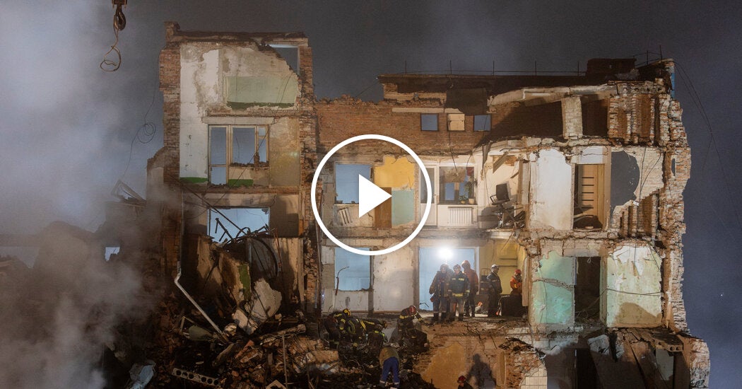 Ukraine Searches for Strike Survivors as Peace Plan Is Floated