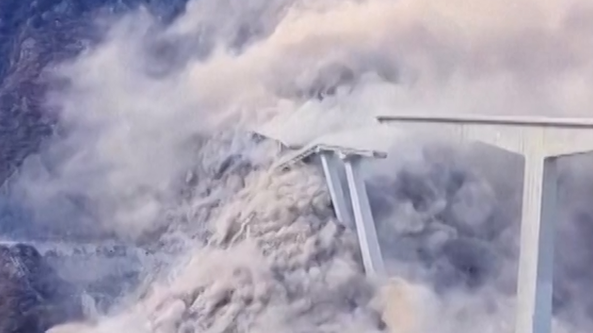 Video: Newly opened bridge collapses in China | Infrastructure