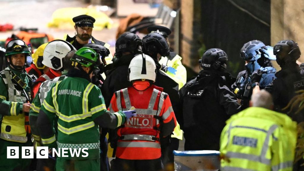 What we know about Huntingdon train stabbings