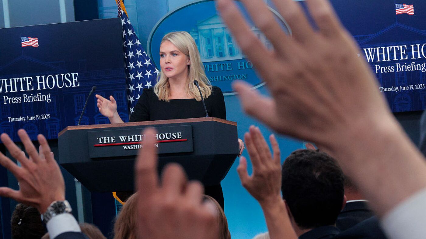 White House briefings must provide sign language for deaf Americans : NPR