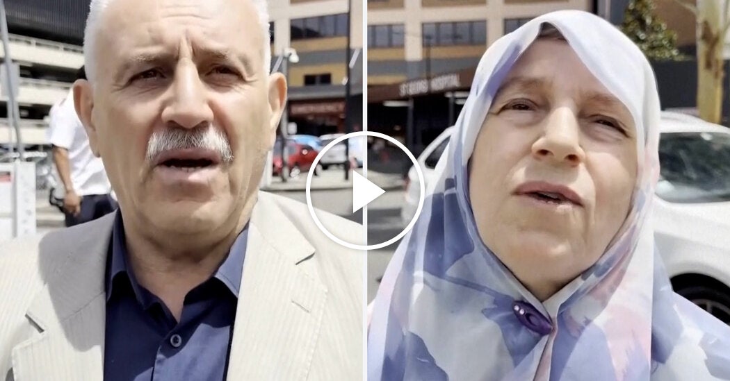 Bystander Who Tackled Sydney Gunman Is Hailed as a ‘Hero’