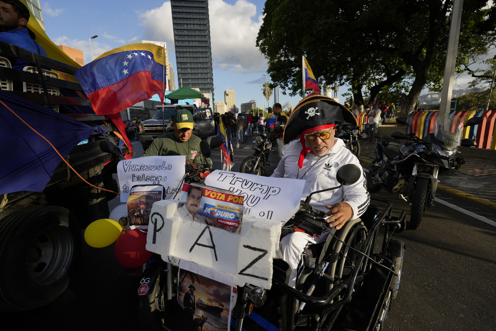 Pirate motorcyclists cruise Caracas to protest Trump | Energy