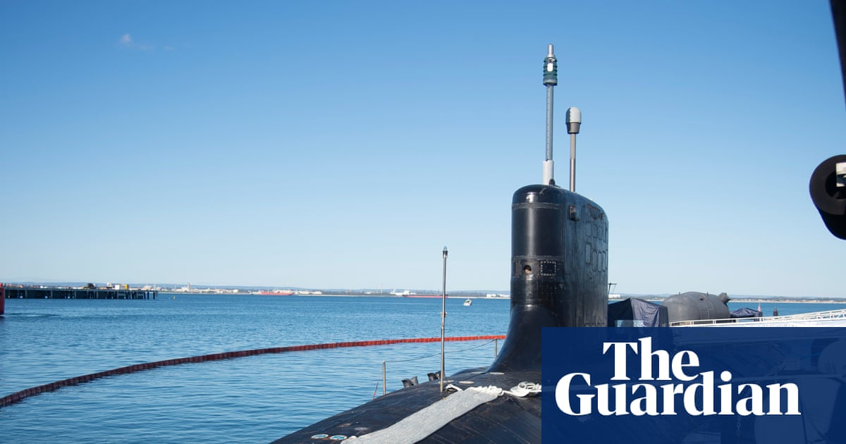 US submarines carrying nuclear weapons could dock in Australia despite ban, Senate told | Australian military