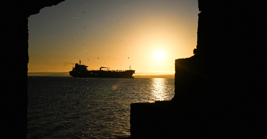 Can Cuba Survive Without Venezuela’s Oil?