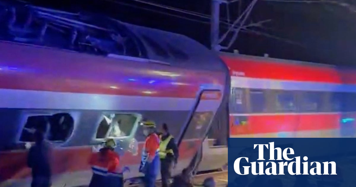High-speed train crash in southern Spain leaves 39 dead | Spain