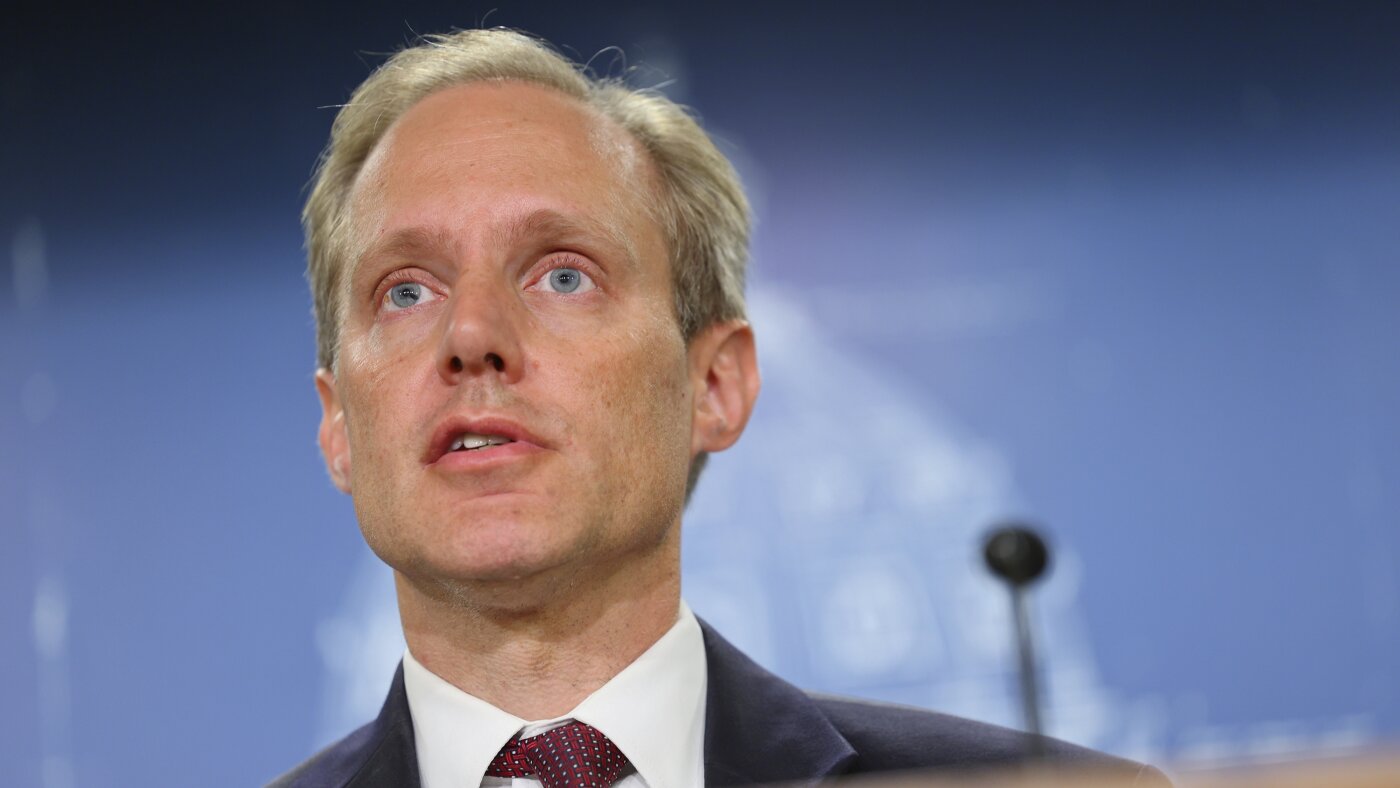 Minnesota rebuffs DOJ’s data demands after Pretti shooting : NPR